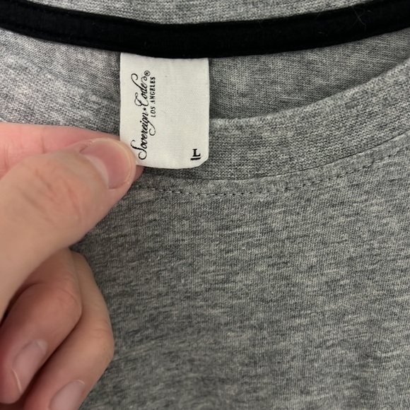 High-end Los Angeles based clothing company - Picture 3 of 3